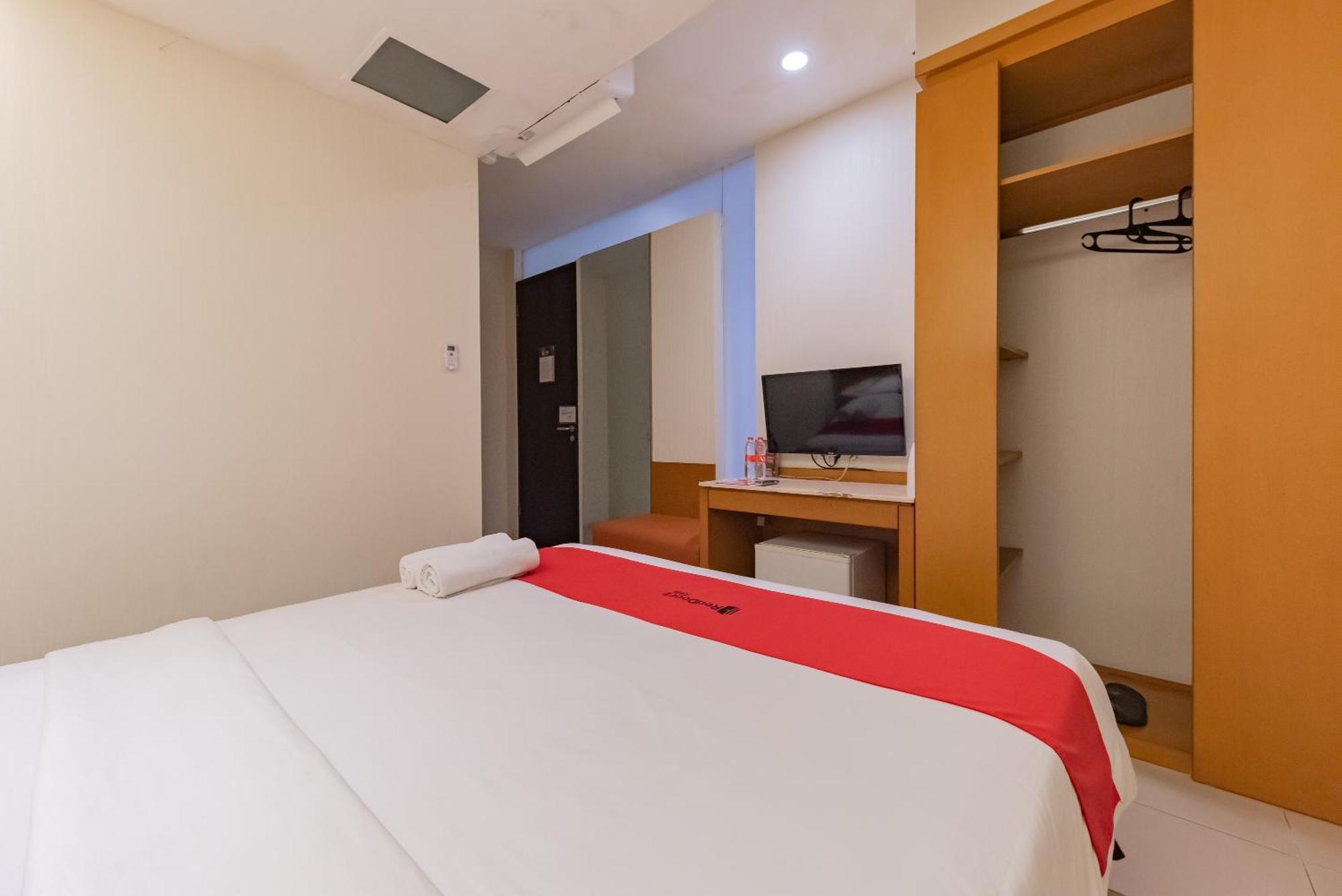 Reddoorz Plus @ Cipaganti Street 3 Bandung Eksteriør bilde