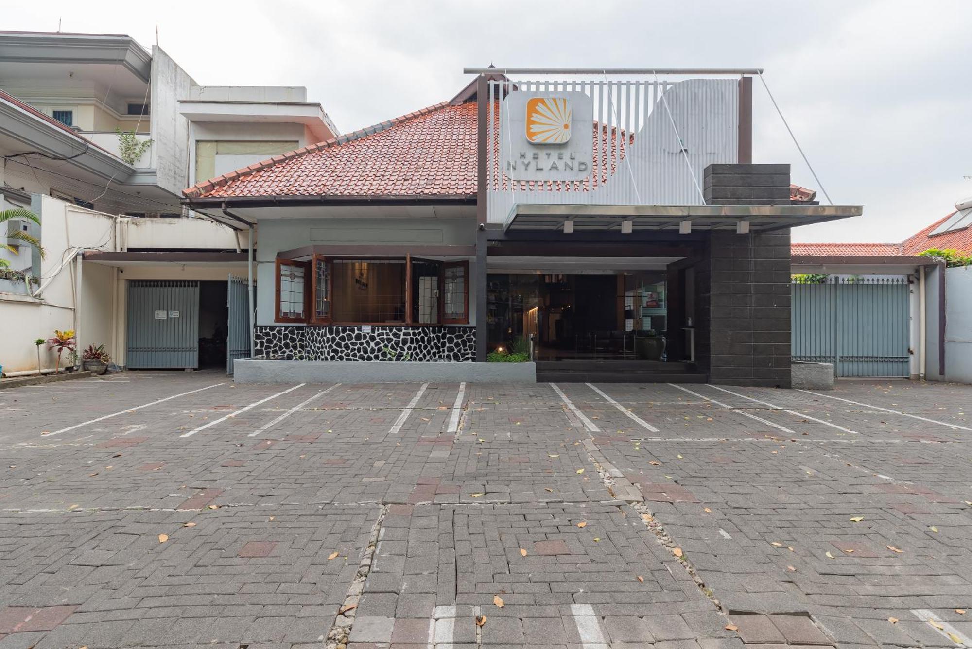 Reddoorz Plus @ Cipaganti Street 3 Bandung Eksteriør bilde