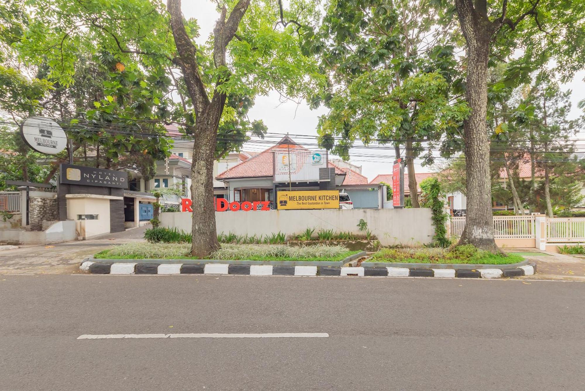 Reddoorz Plus @ Cipaganti Street 3 Bandung Eksteriør bilde